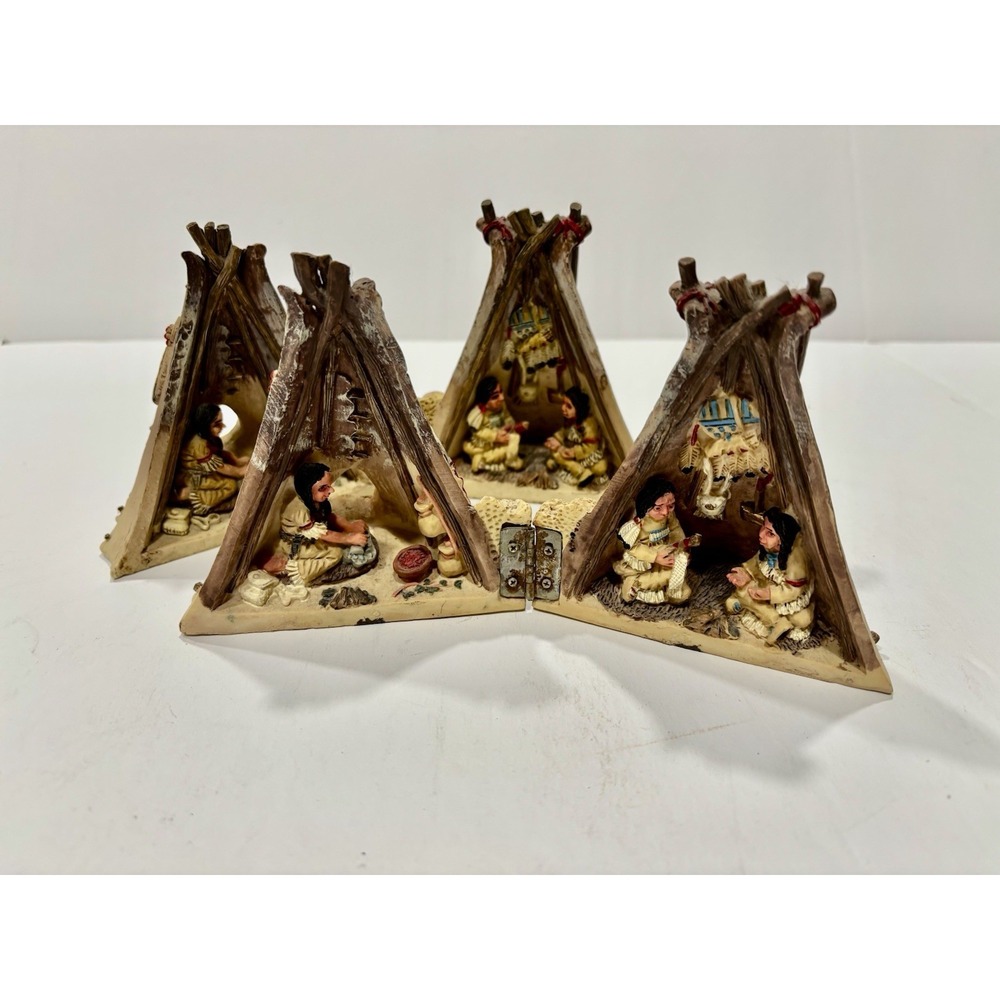 Native American Indians Weaving Cooking Praying 4" Hinged Resin 2 Teepee Braves